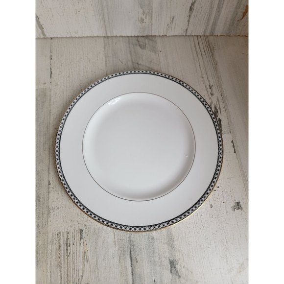 Wedgwood bone china black ulander 10" dinner plate - Picture 1 of 6